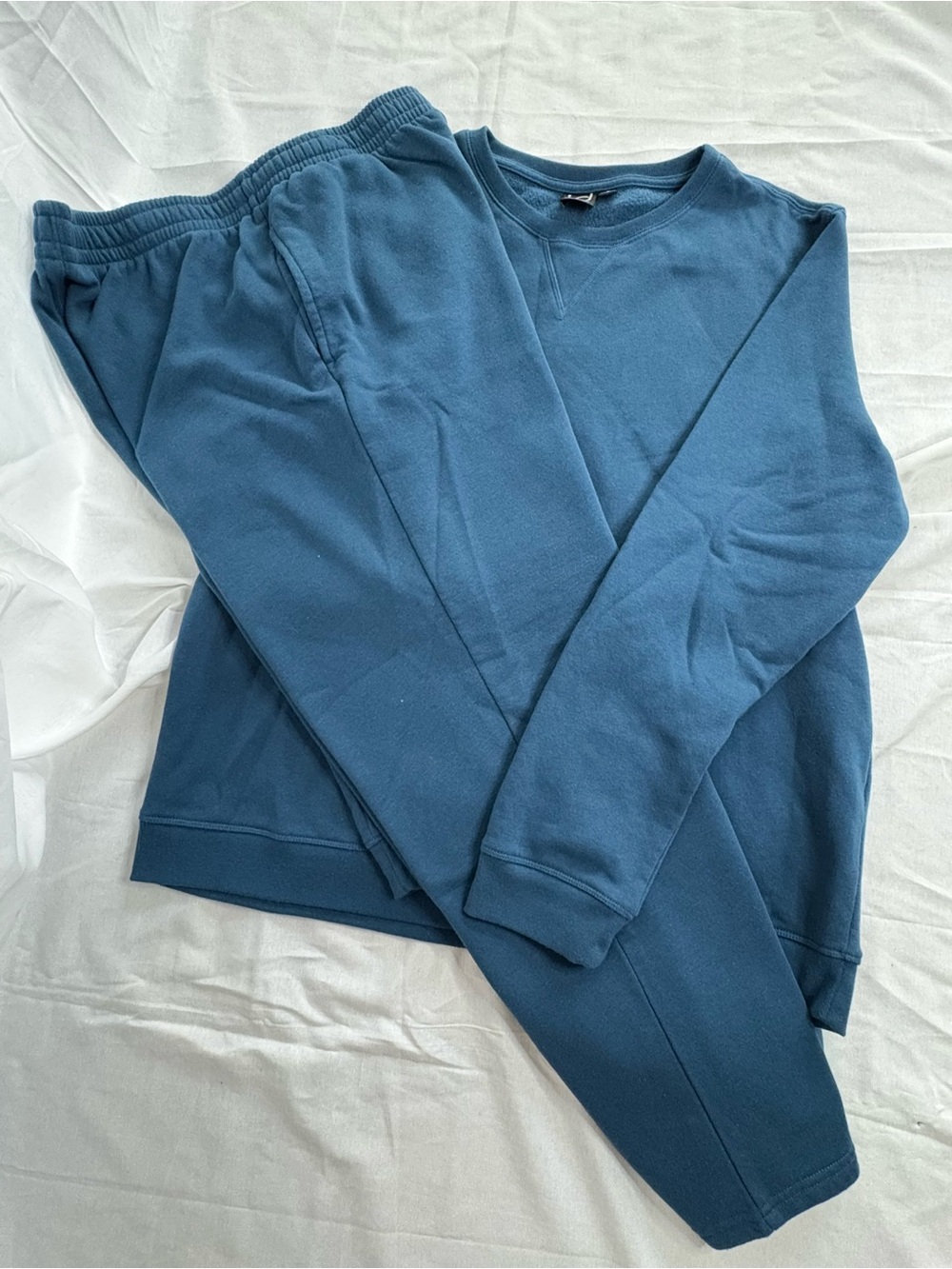 Ideology Men's Slate Blue Crewneck Sweatshirt and Paints